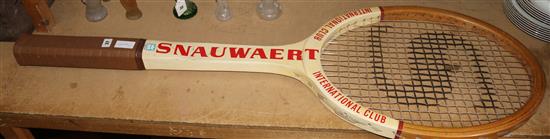 Advertising tennis raquet by Snauwaert
